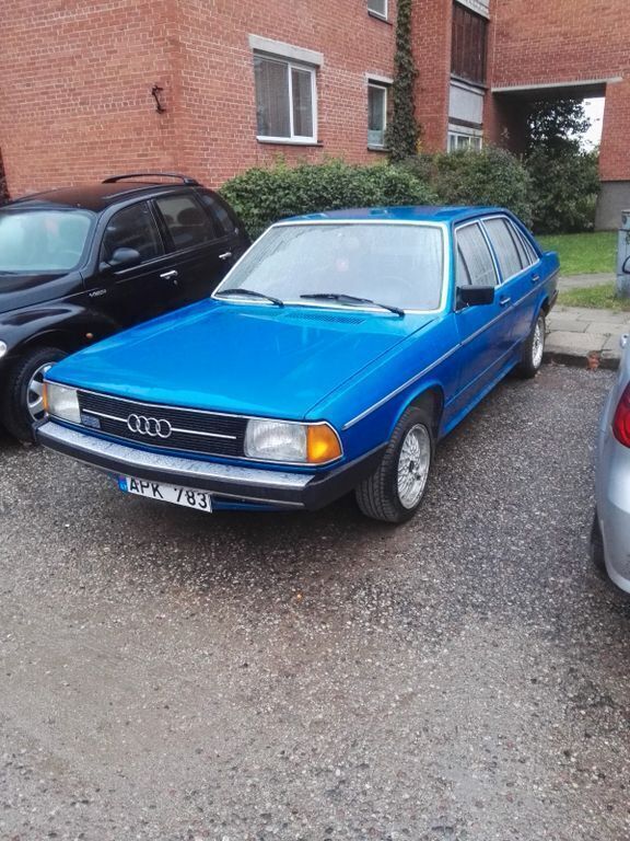 Blau Gebraucht 1978 Audi 100 Limousine | 4.150 € - Bild 1/3