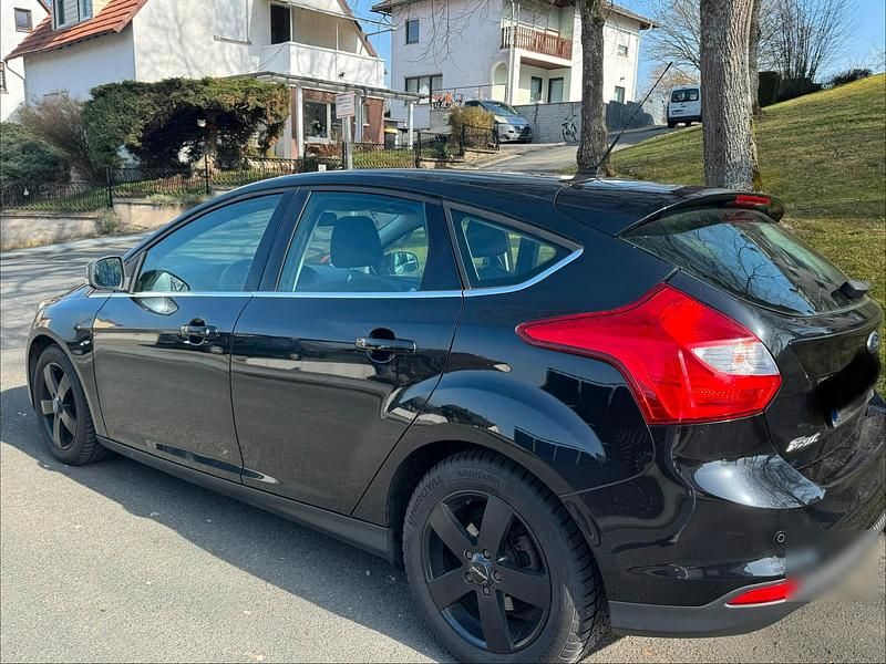 Gebraucht Ford Focus Titanium 150 PS (110 kW) 2011 Schwarz Limousine