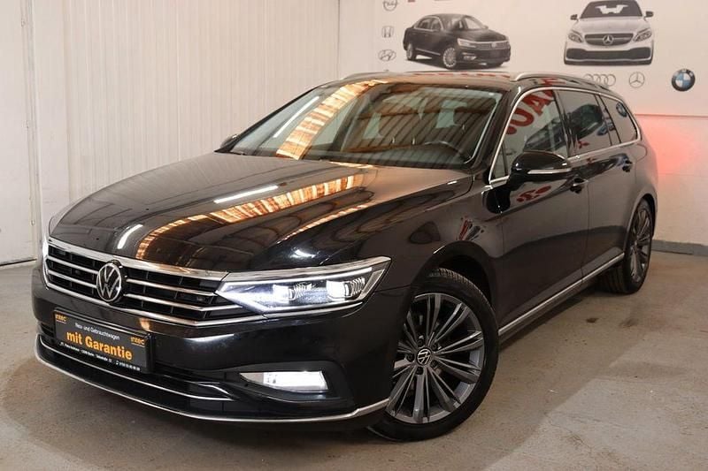 Gebraucht VW Passat Elegance 200 PS (147 kW) 2020 Schwarz Limousine