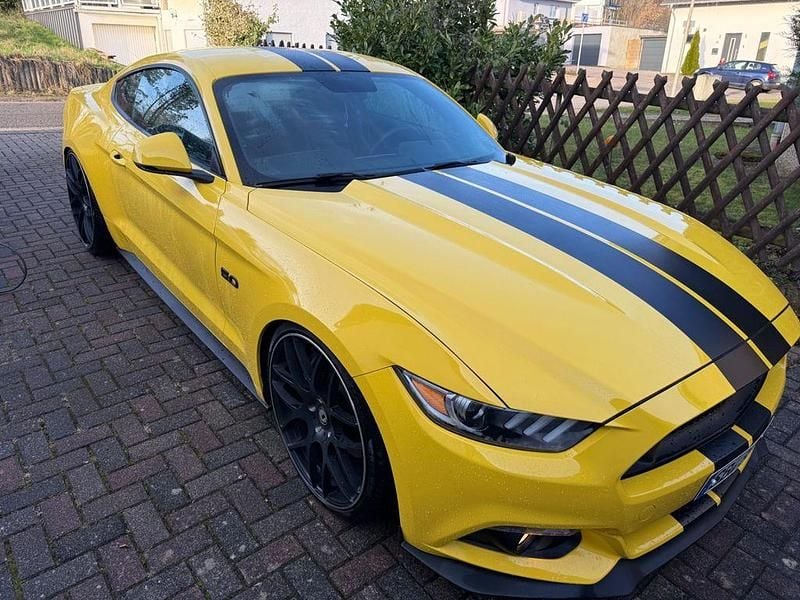 Gebraucht Ford Mustang GT 421 PS (309 kW) 2017 Gelb Coupé