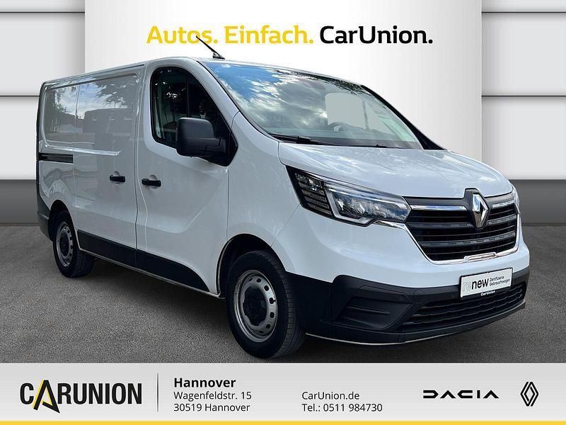 Gebraucht Renault Trafic Komfort 131 PS (96 kW) 2022 Arktis weiß Van / Kleinbus