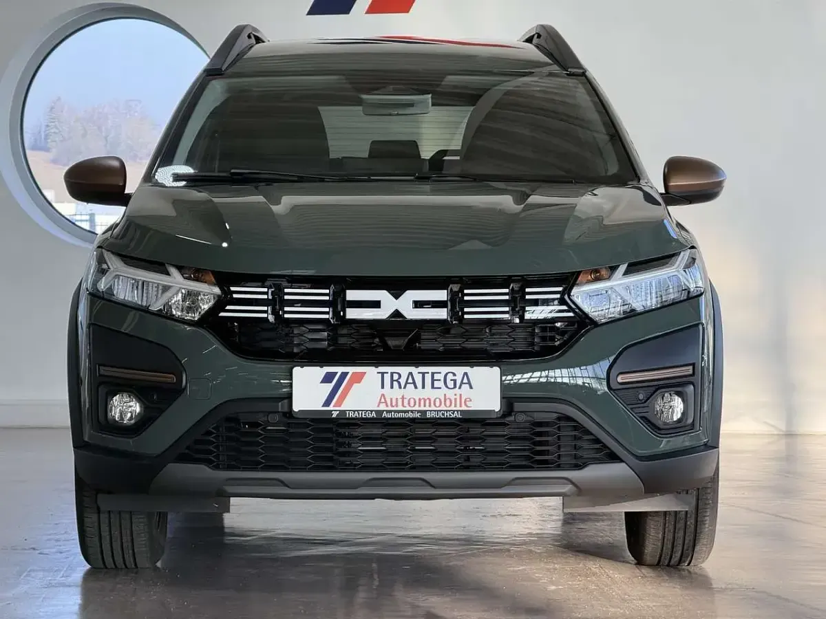 Gebraucht Dacia Jogger Extreme 141 PS (103 kW) 2025 Safarigrãœngrau Van / Kleinbus