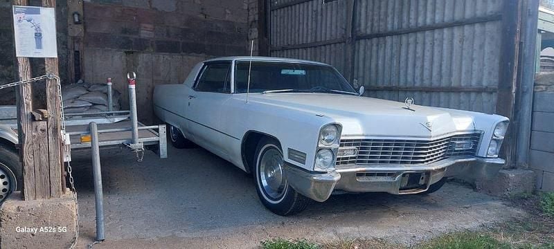 Weiß Gebraucht 1967 Cadillac Coupé DeVille Coupé | 14.000 € - Bild 1/4