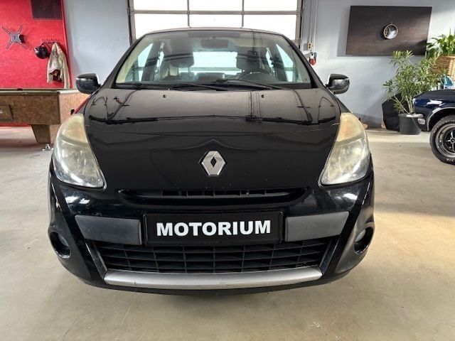 Gebraucht Renault Clio III 75 PS (55 kW) 2012 Schwarz Kleinwagen