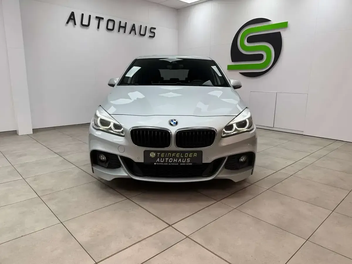 Gebraucht BMW 218 M Sport 150 PS (110 kW) 2017 Glaciersilber Van / Kleinbus