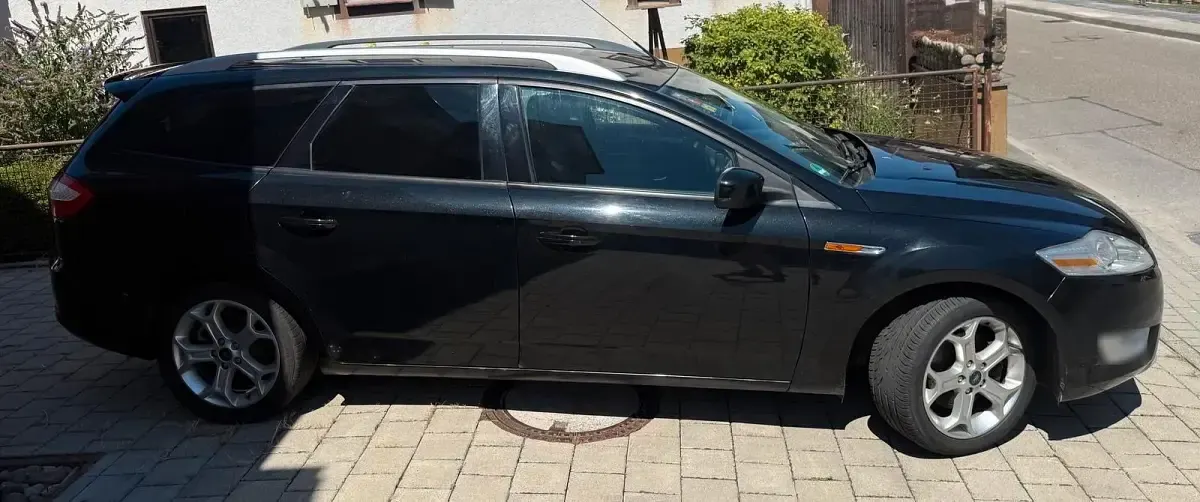 Gebraucht Ford Mondeo Titanium 140 PS (102 kW) 2009 Schwarz Kombi