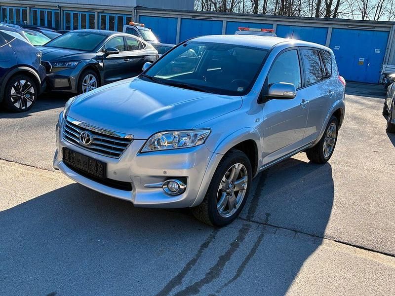 Gebraucht Toyota RAV4 Executive 150 PS (110 kW) 2012 Silber SUV