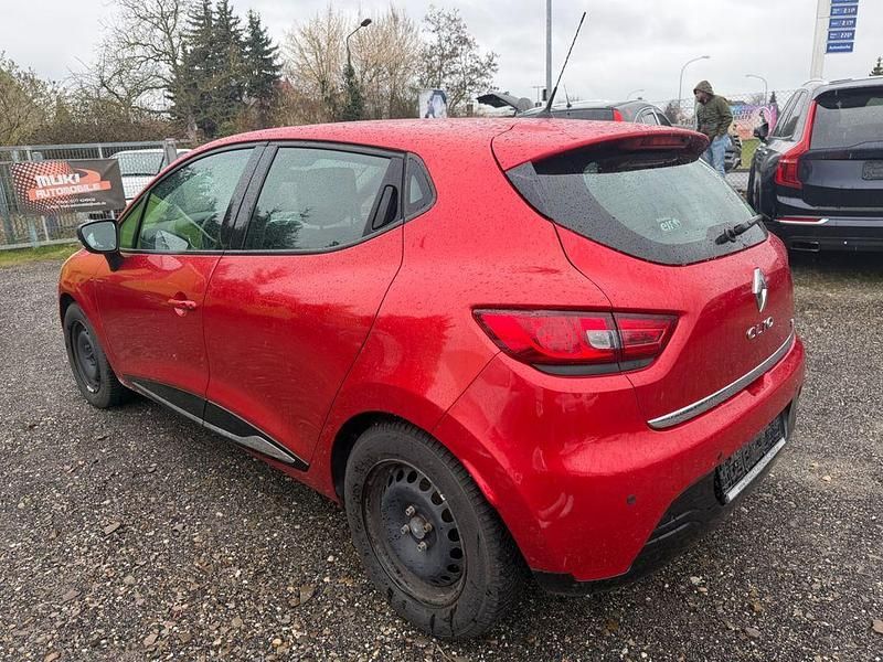 Gebraucht Renault Clio IV Dynamique 90 PS (66 kW) 2013 Rot Limousine