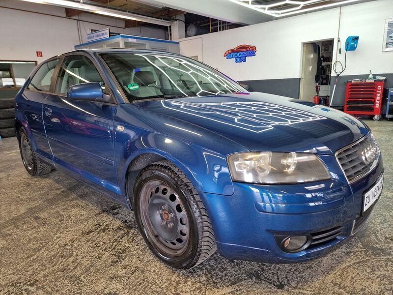 Blau Gebraucht 2005 Audi A3 Attraction Limousine | 5.350 € (Fairer Preis) - Bild 1/4
