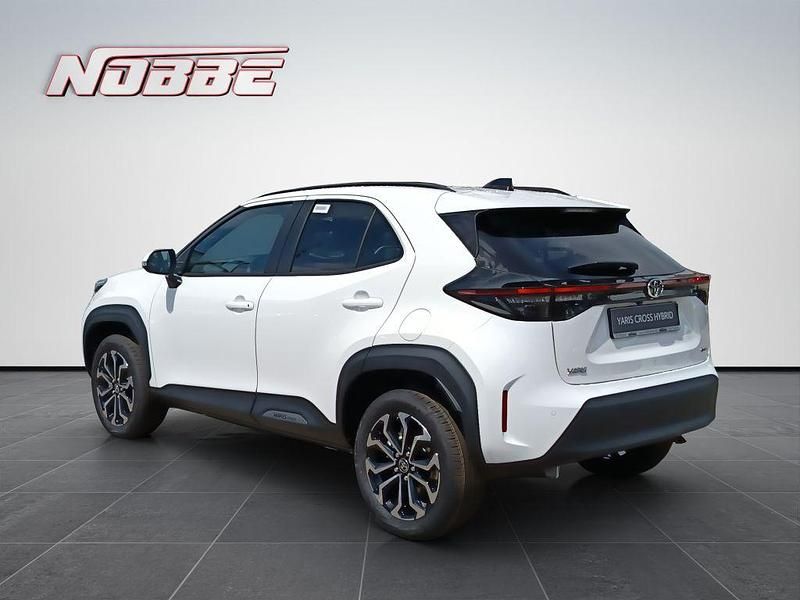 Gebraucht Toyota Yaris Cross 131 PS (96 kW) 2025 Schneeweiß SUV