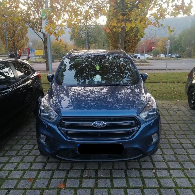 Gebraucht Ford Kuga ST-Line 150 PS (110 kW) 2018 Blau SUV
