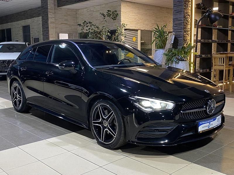 Schwarz Gebraucht 2021 Mercedes CLA220 Shooting Brake AMG line Kombi | 30.400 € (Fairer Preis) - Bild 1/4