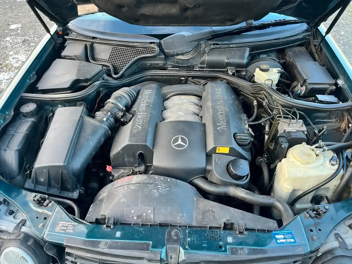 Gebraucht Mercedes E240 172 PS (126 kW) 1997 Kombi