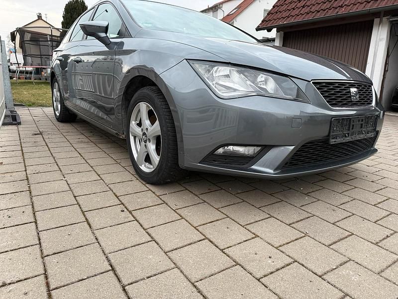 Gebraucht Seat Leon ST 105 PS (77 kW) 2015 Grau Kombi