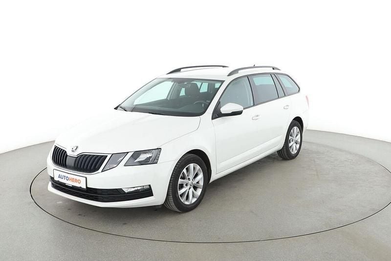 Weiß Gebraucht 2020 Skoda Octavia Tour Kombi | 15.490 € (Guter Preis) - Bild 1/3