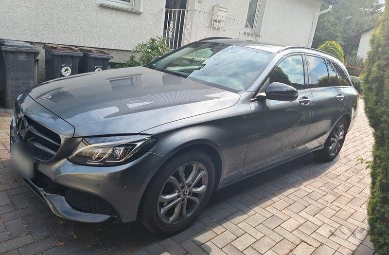 Gebraucht Mercedes C200 184 PS (135 kW) 2018 Grau Kombi