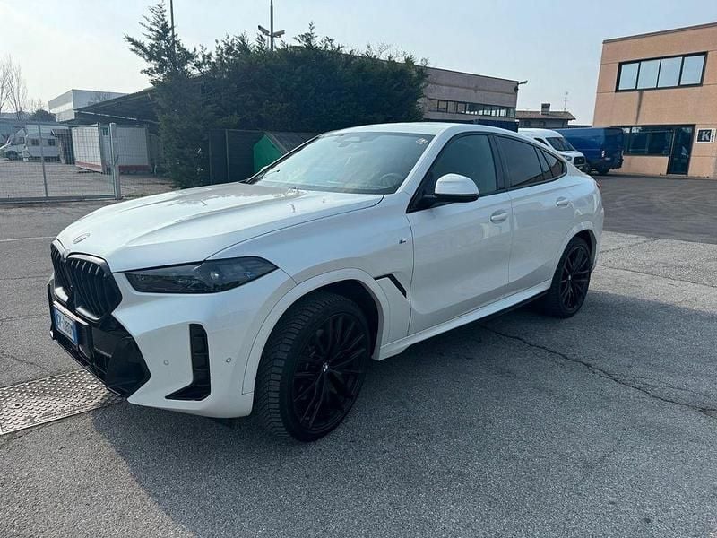Gebraucht BMW X6 M Sport 286 PS (210 kW) 2023 Weiß SUV