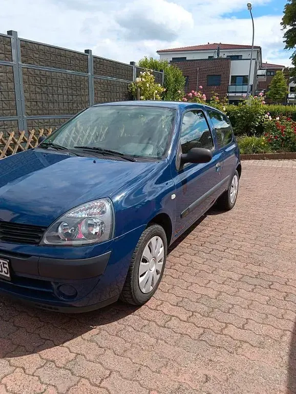 Gebraucht Renault Clio II 58 PS (42 kW) 2004 Blau Kleinwagen