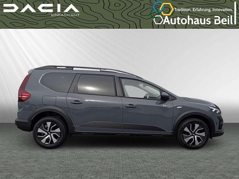 Neu Dacia Jogger Expression 110 PS (80 kW) 2025 Schiefergrau Van / Kleinbus
