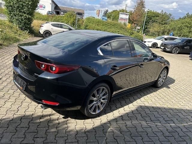 Neu Mazda 3 Center-Line 140 PS (102 kW) 2025 Schwarz Limousine