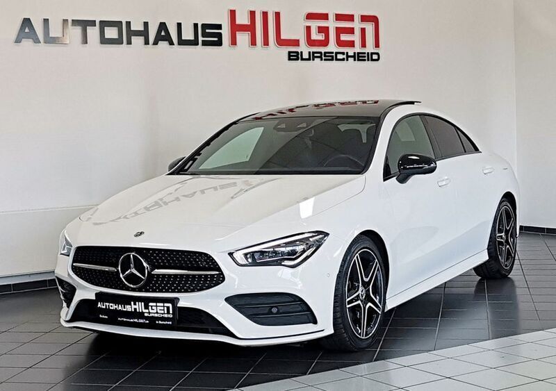 Polarweiss unilack Gebraucht 2020 Mercedes CLA180 AMG Limousine | 29.950 € (Etwas zu teuer) - Bild 1/4
