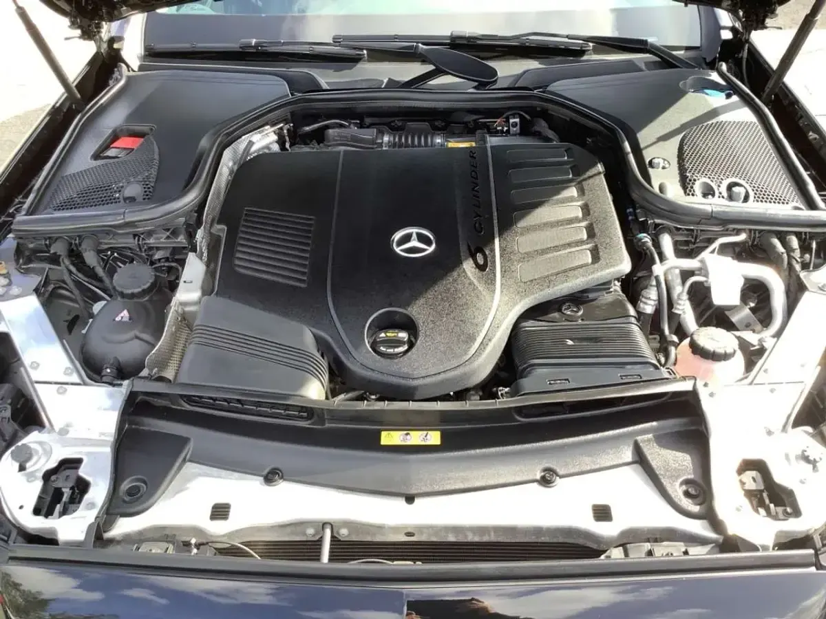 Gebraucht Mercedes E450 AMG 367 PS (269 kW) 2021 Schwarz Limousine