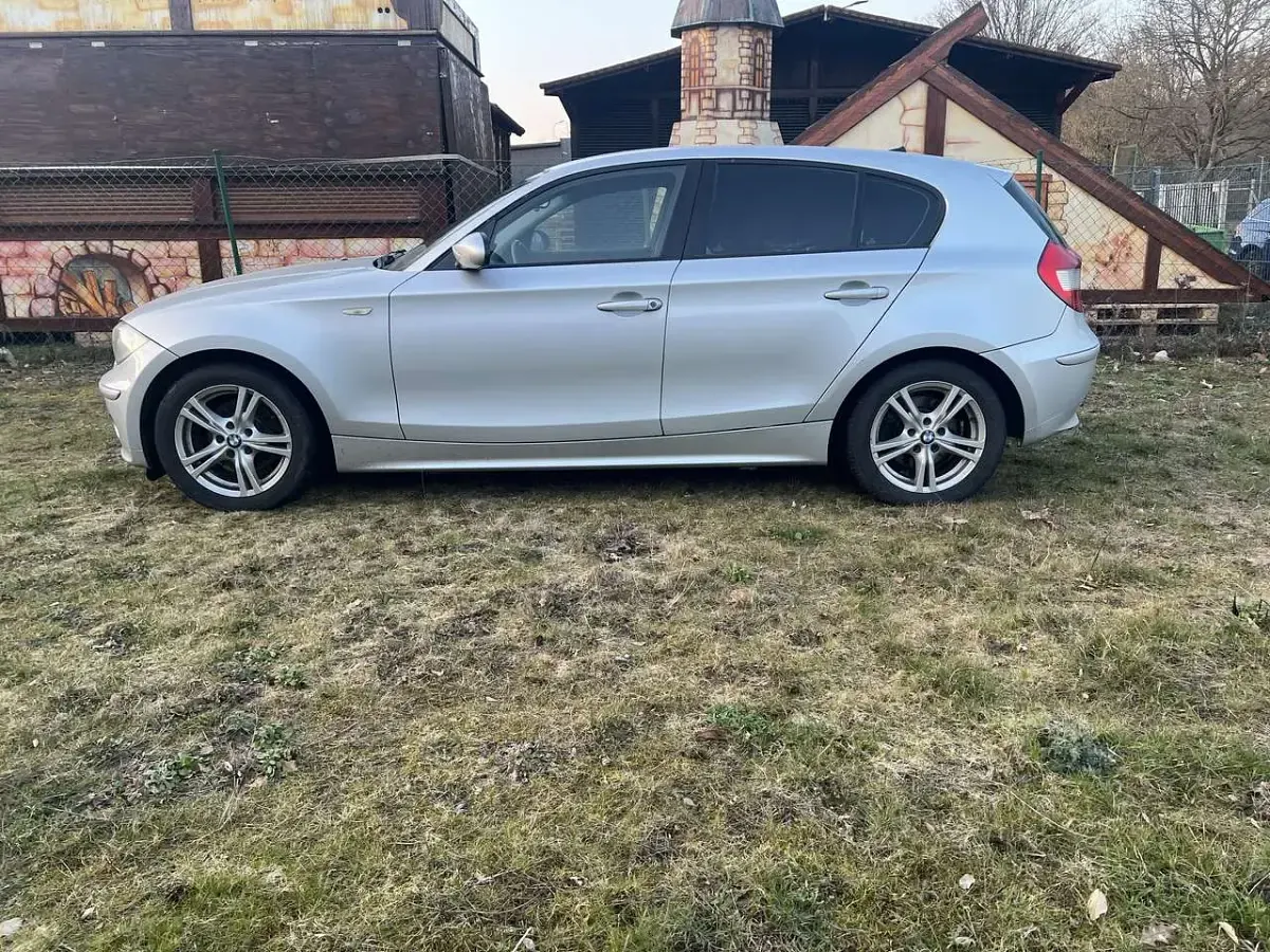 Gebraucht BMW 120 150 PS (110 kW) 2006 Grau Kleinwagen