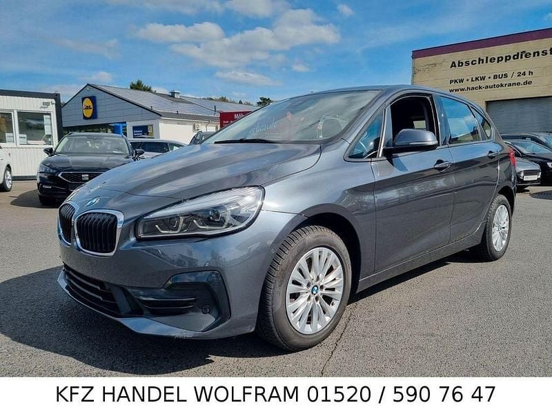 Grau Gebraucht 2020 BMW 220 Advantage Kombi | 16.490 € (Superpreis) - Bild 1/4