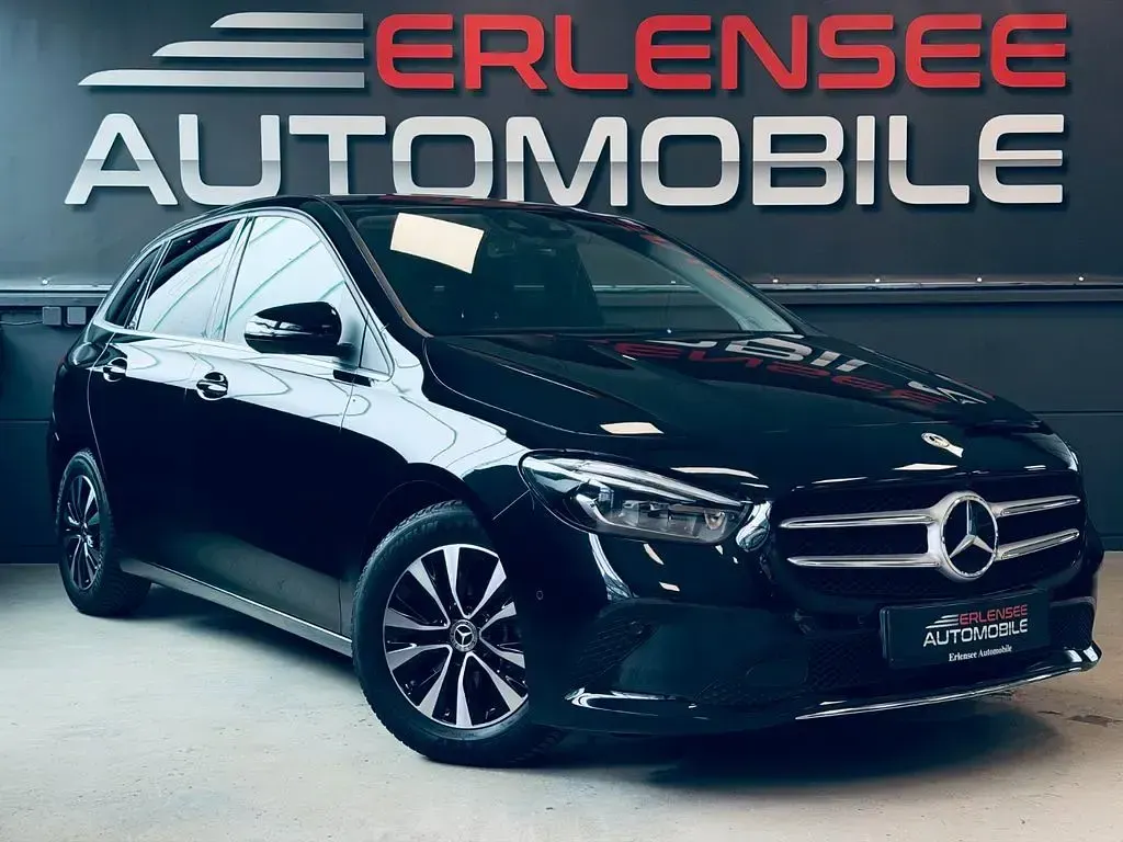Gebraucht Mercedes B200 Style 150 PS (110 kW) 2022 Schwarz Kleinwagen