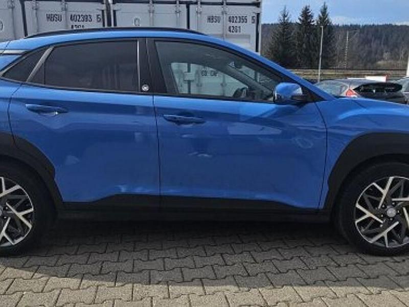 Gebraucht Hyundai Kona Edition 30+ 141 PS (103 kW) 2021 Blau SUV