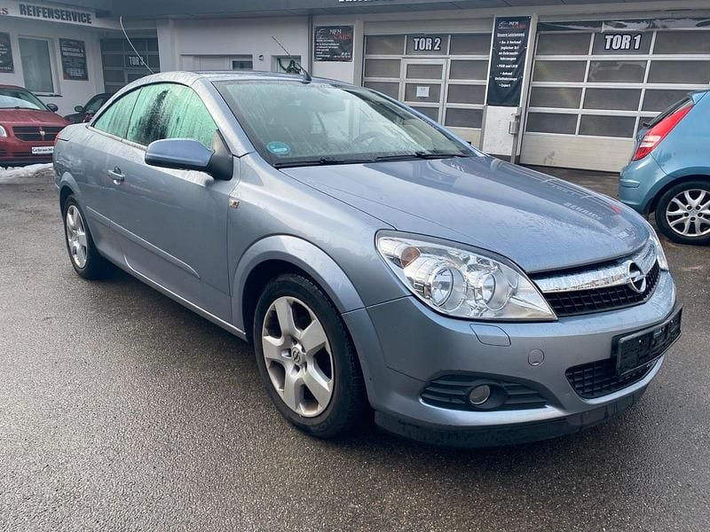 Gebraucht Opel Astra Cabriolet 140 PS (102 kW) 2007 Silber Cabrio
