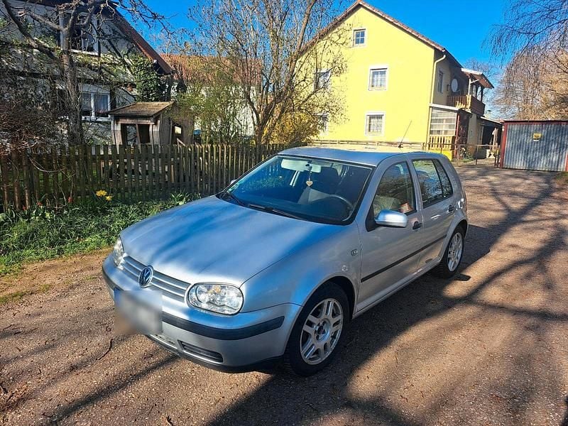 Gebraucht VW Golf IV 102 PS (75 kW) 2000 Silber Kleinwagen