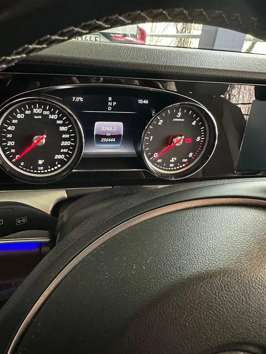 Gebraucht Mercedes E220 Avantgarde 194 PS (142 kW) 2017 Schwarz Kombi