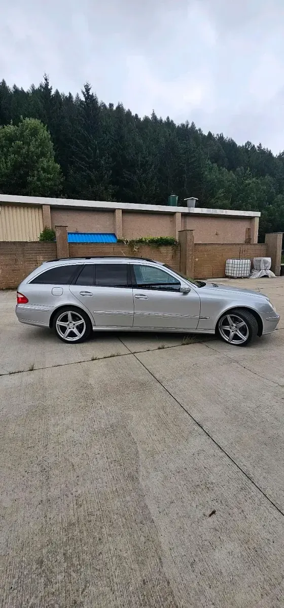 Gebraucht Mercedes E320 224 PS (164 kW) 2006 Silber Kombi