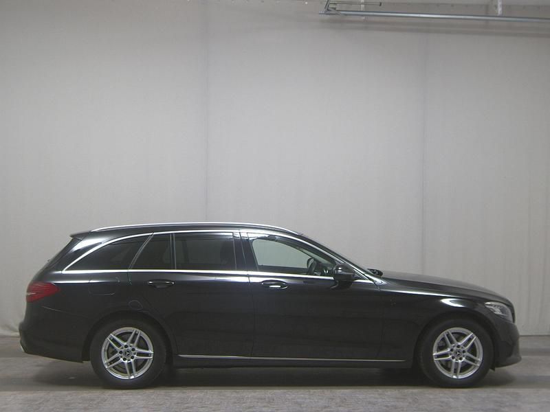 Schwarz Gebraucht 2019 Mercedes C220 Avantgarde Kombi | 16.450 € (Superpreis) - Bild 1/4