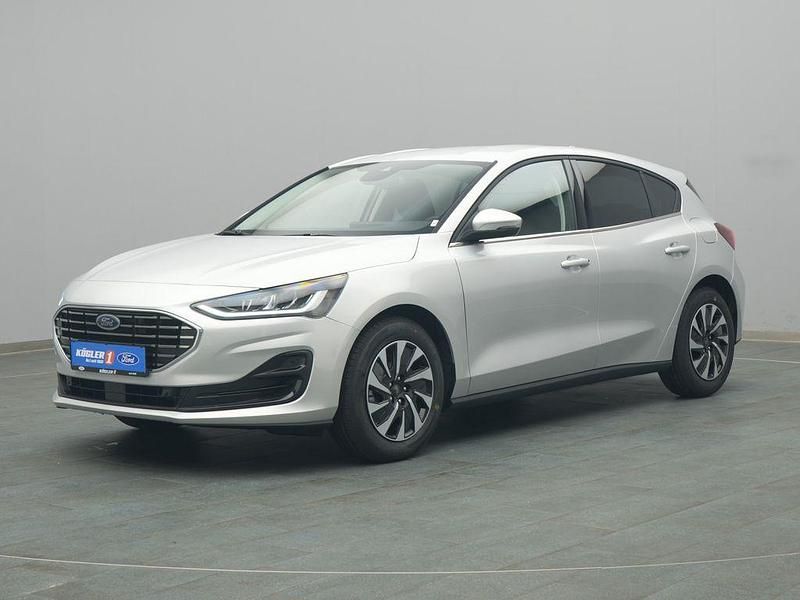 Neu Ford Focus Titanium 155 PS (114 kW) 2025 Silber Limousine