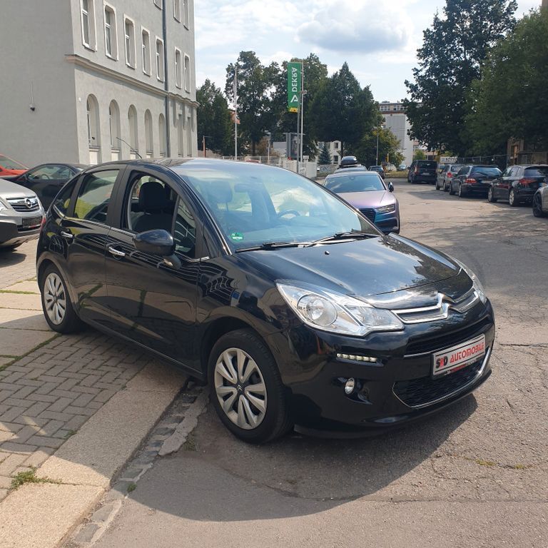 Gebraucht Citroën C3 SELECTION 82 PS (60 kW) 2015 Schwarz Kleinwagen