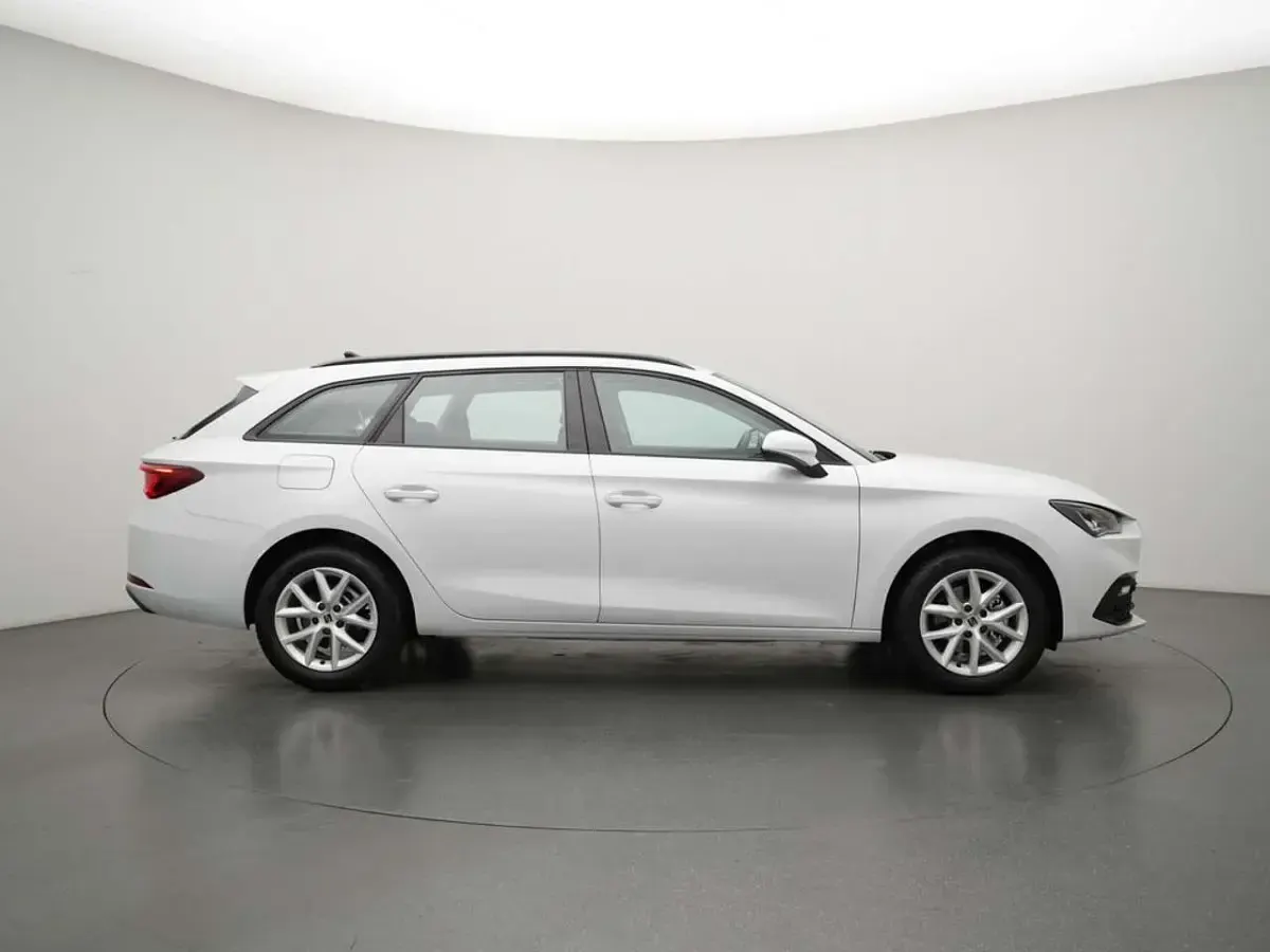 Neu Seat Leon Style 116 PS (85 kW) 2025 Nevada weiss Kombi