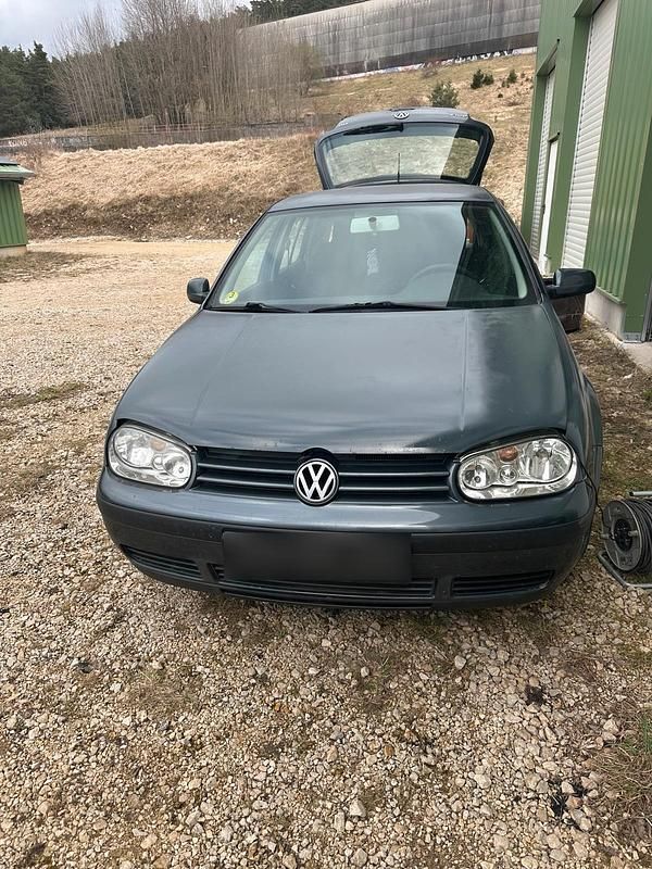 Gebraucht VW Golf IV 90 PS (66 kW) 2000 Kleinwagen
