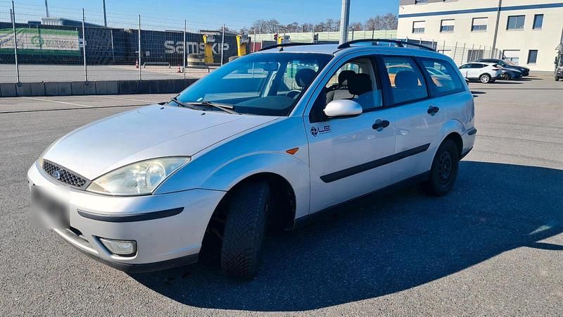 Second-hand Ford Focus 101 CP (74 kW) 2004 Argintiu Break