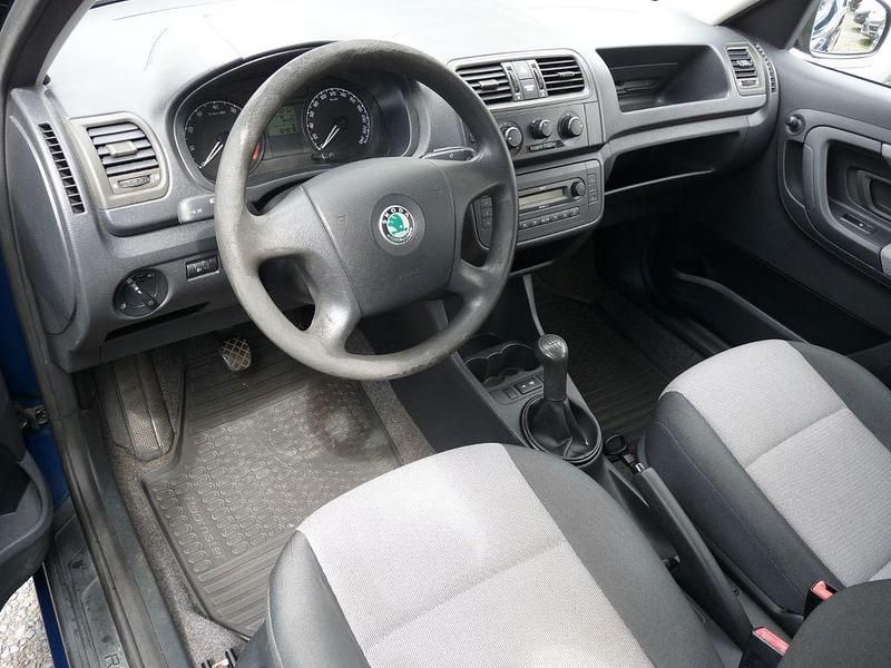 Gebraucht Skoda Roomster 69 PS (50 kW) 2009 Blau Van / Kleinbus