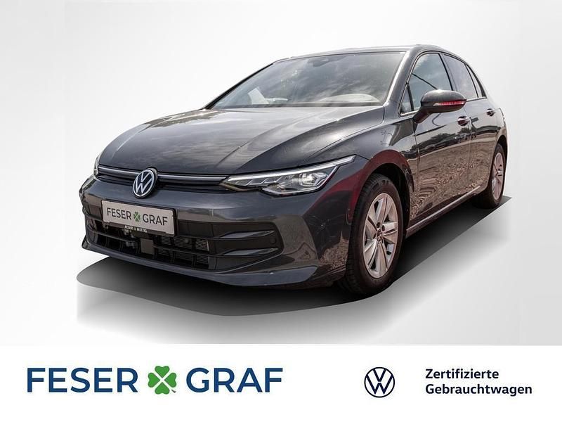Delfingrau metallic Gebraucht 2024 VW Golf VIII Life Limousine | 23.950 € (Guter Preis) - Bild 1/4