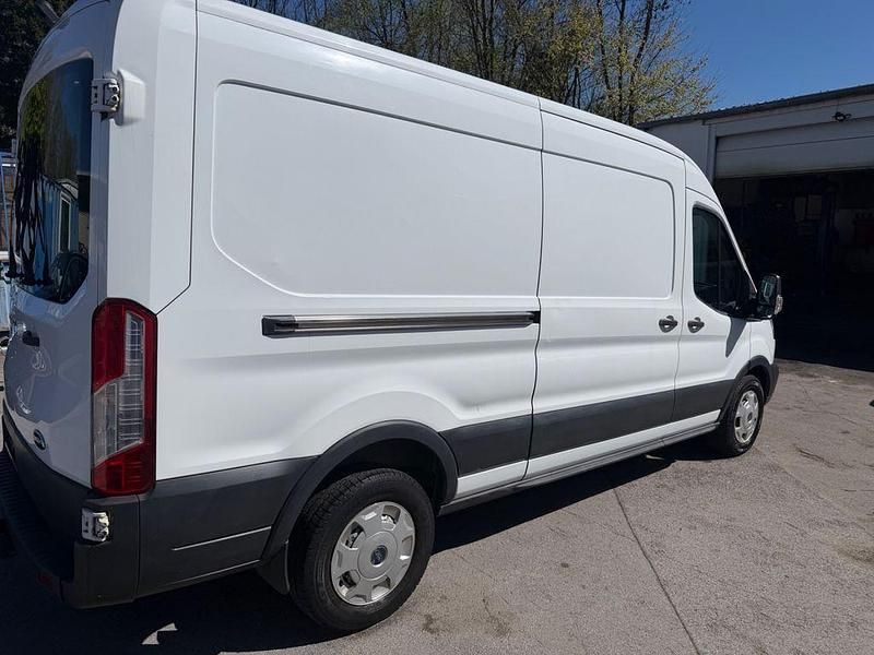 Second-hand Ford Transit 155 CP (114 kW) 2015 Alb Break
