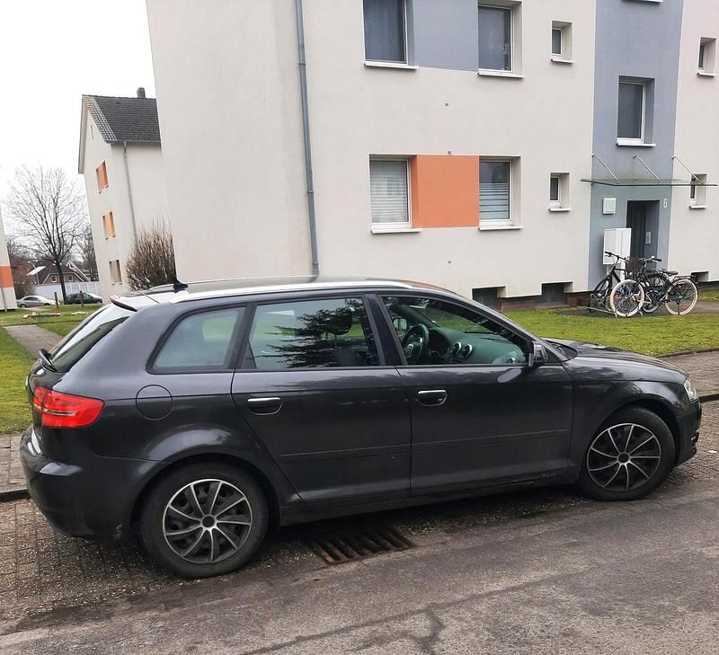 Gebraucht Audi A3 122 PS (89 kW) 2011 Grau Kleinwagen
