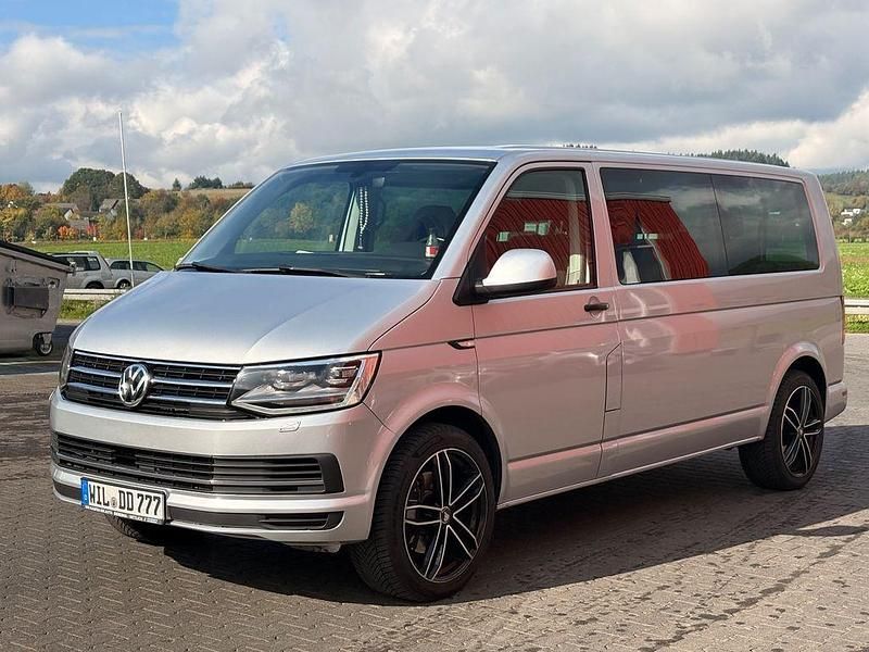 Silber Gebraucht 2017 VW T6 Van | 25.500 € (Guter Preis) - Bild 1/4