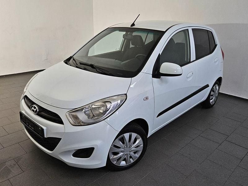 Gebraucht Hyundai i10 Style 69 PS (50 kW) 2013 Weiß Kleinwagen