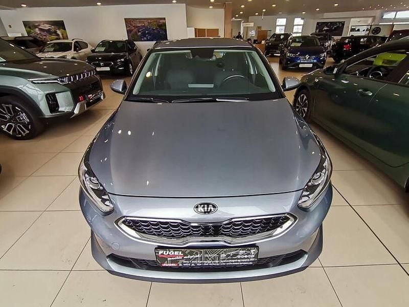 Gebraucht Kia Ceed 160 PS (117 kW) 2021 Silber Kleinwagen