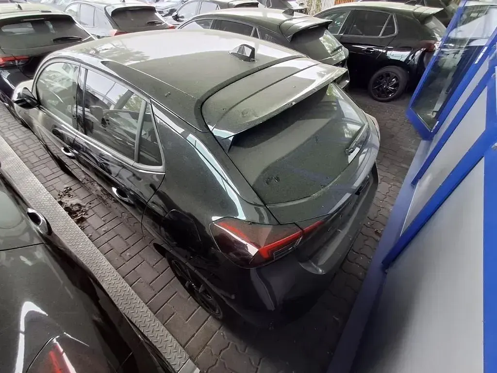 Gebraucht Opel Corsa 131 PS (96 kW) 2024 Schwarz Kleinwagen