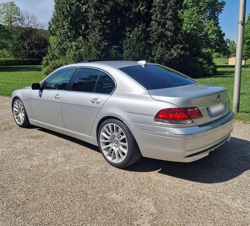 Gebraucht BMW 740 306 PS (225 kW) 2006 Silber Limousine