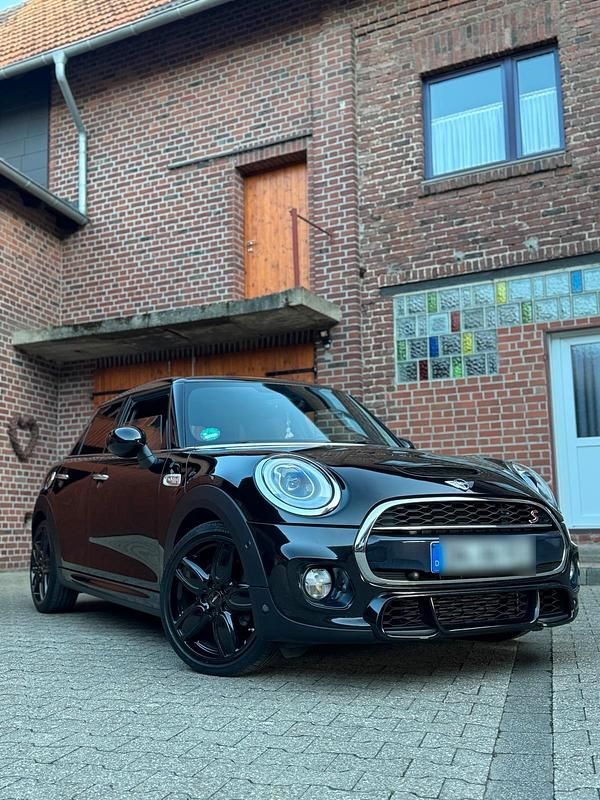 Gebraucht 2016 Mini Cooper SD Kleinwagen | 15.999 € (Guter Preis) - Bild 1/4